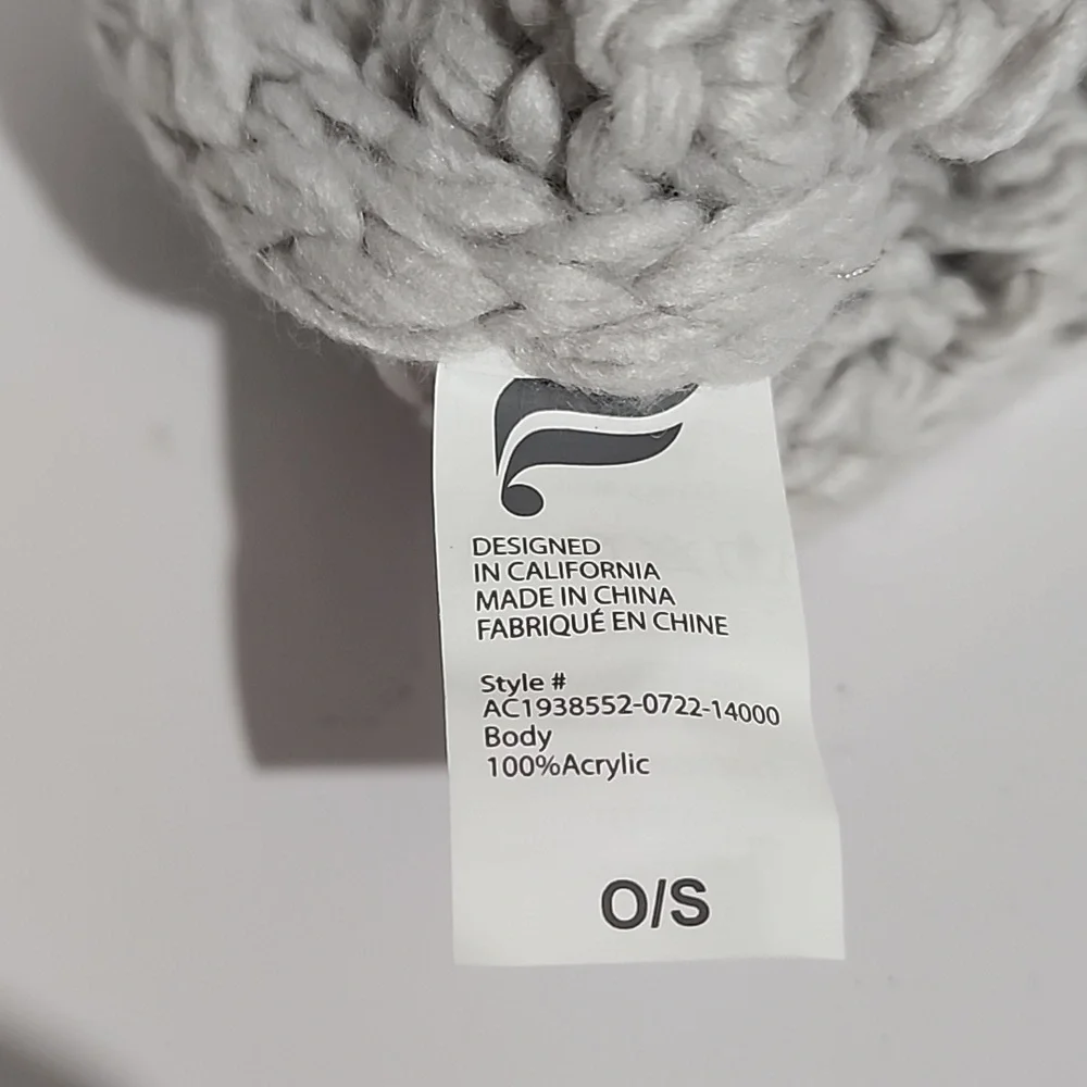 Fabletics  Chunky Knit Beanie Warm Hat with White Cozy Gray Knit  with Pom Pom